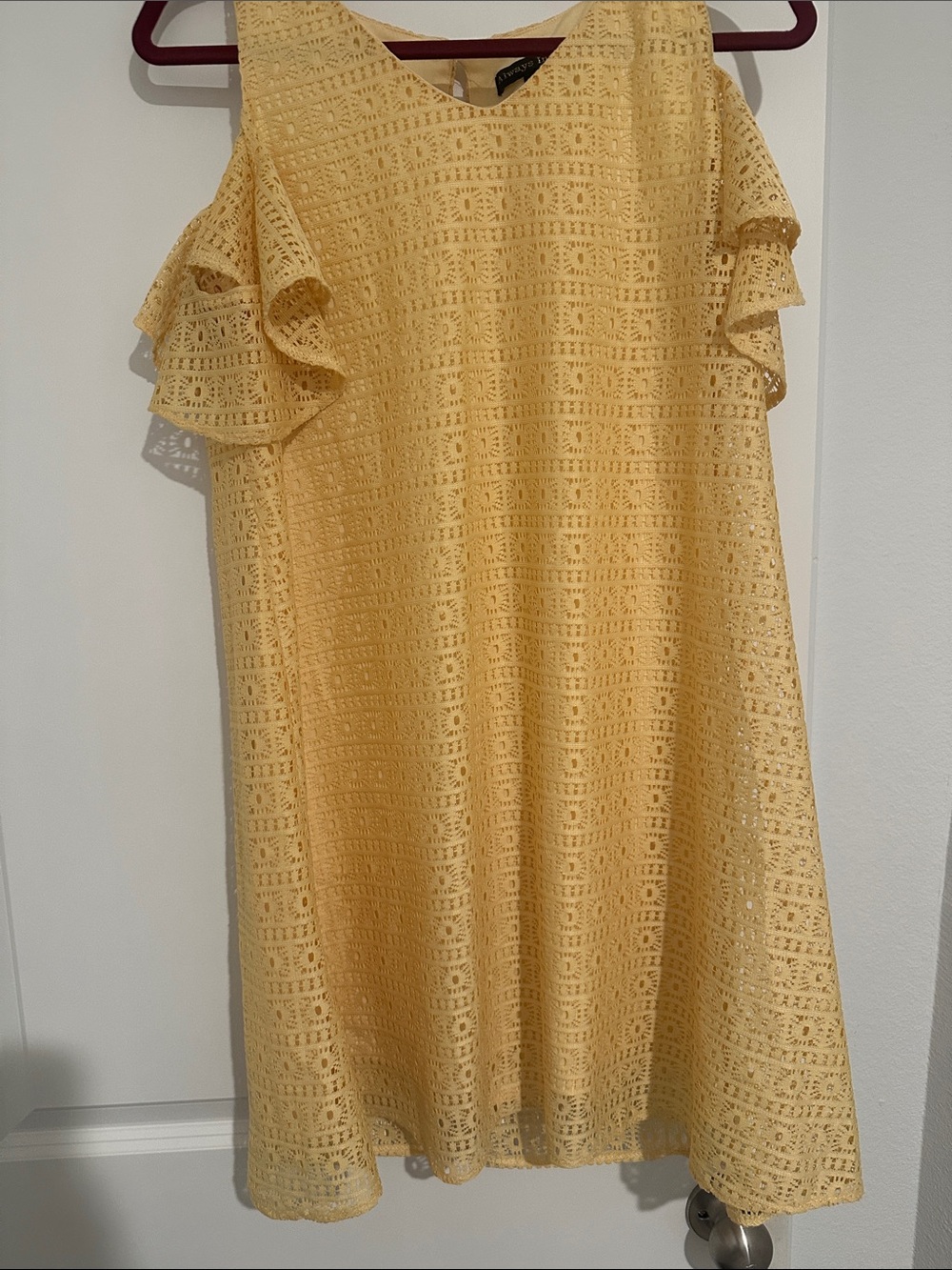 Yellow Lace Cold-Shoulder Womenโs Dress